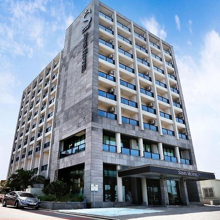 Sims Hotel Jeju Luaran gambar