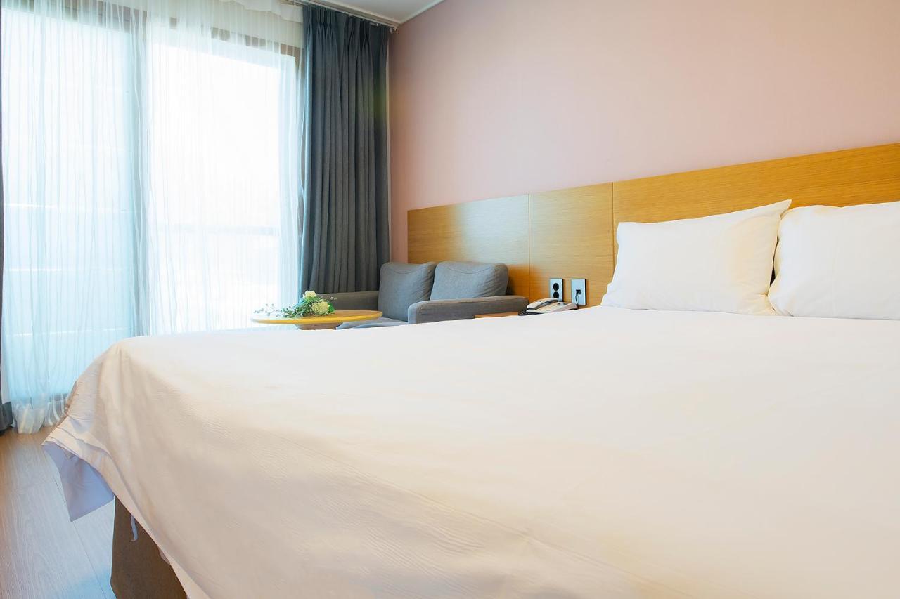 Sims Hotel Jeju Luaran gambar