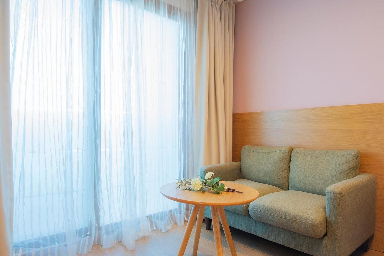 Sims Hotel Jeju Luaran gambar