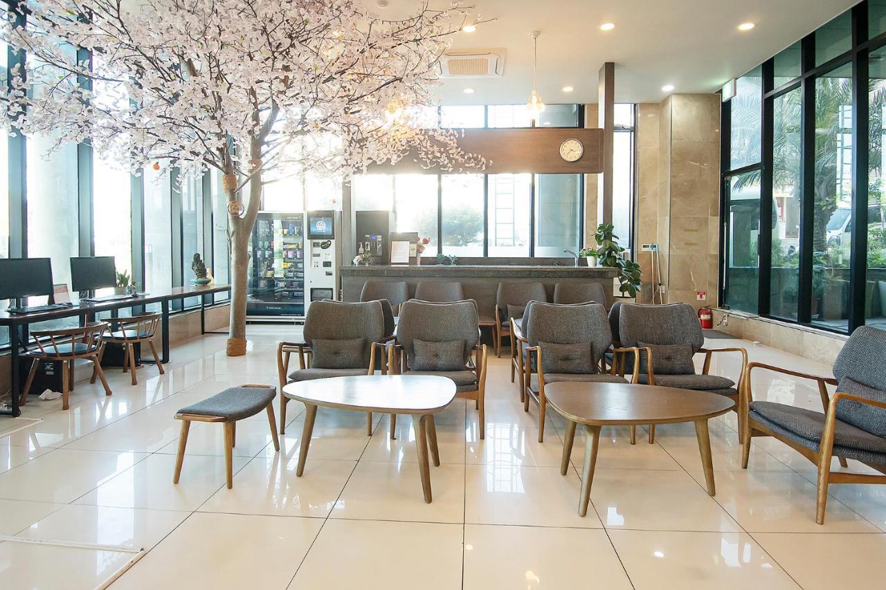Sims Hotel Jeju Luaran gambar