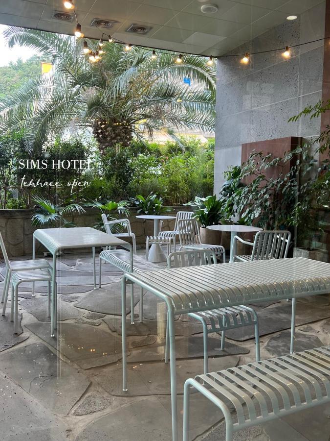 Sims Hotel Jeju Luaran gambar